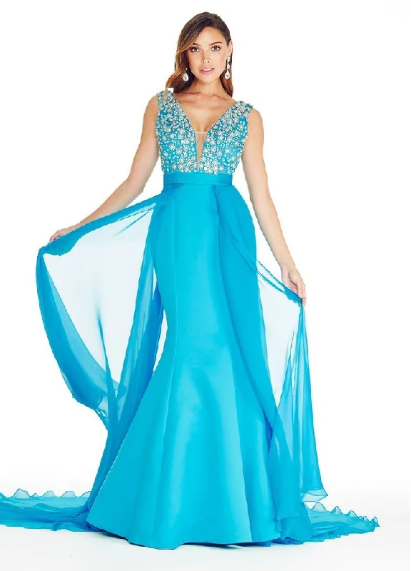 Ashley Lauren Plunging Evening Dress with Overskirt 1277 - 1 pc Turquoise in Size 2 Available Chic unclassified dresses Ashley Lauren Plunging Evening Dress with Overskirt 1277 - 1 pc Turquoise in Size 2 Available Chic unclassified dresses