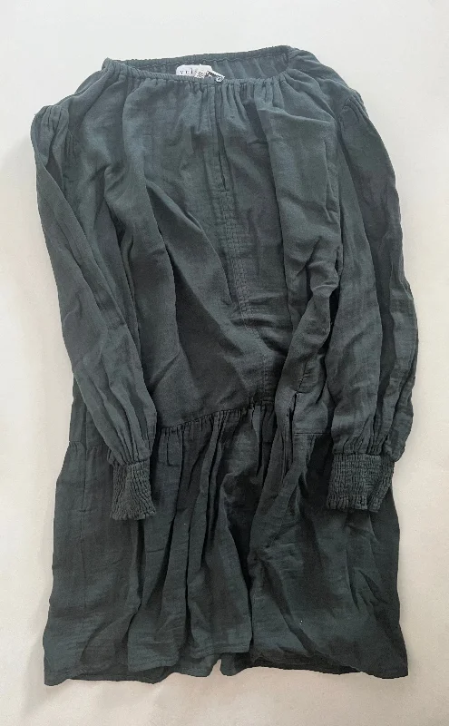 Dress Casual Midi By Velvet In Green, Size: Xs Flattering midi dresses for all body types
