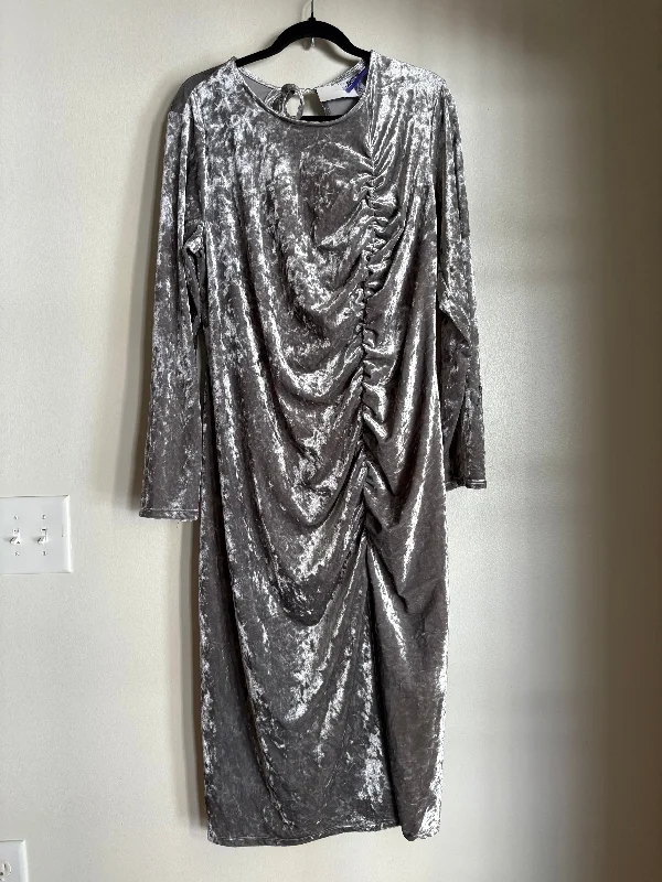 Dress Party Midi By Cmc In Silver, Size: 1x Versatile midi dresses for all occasions